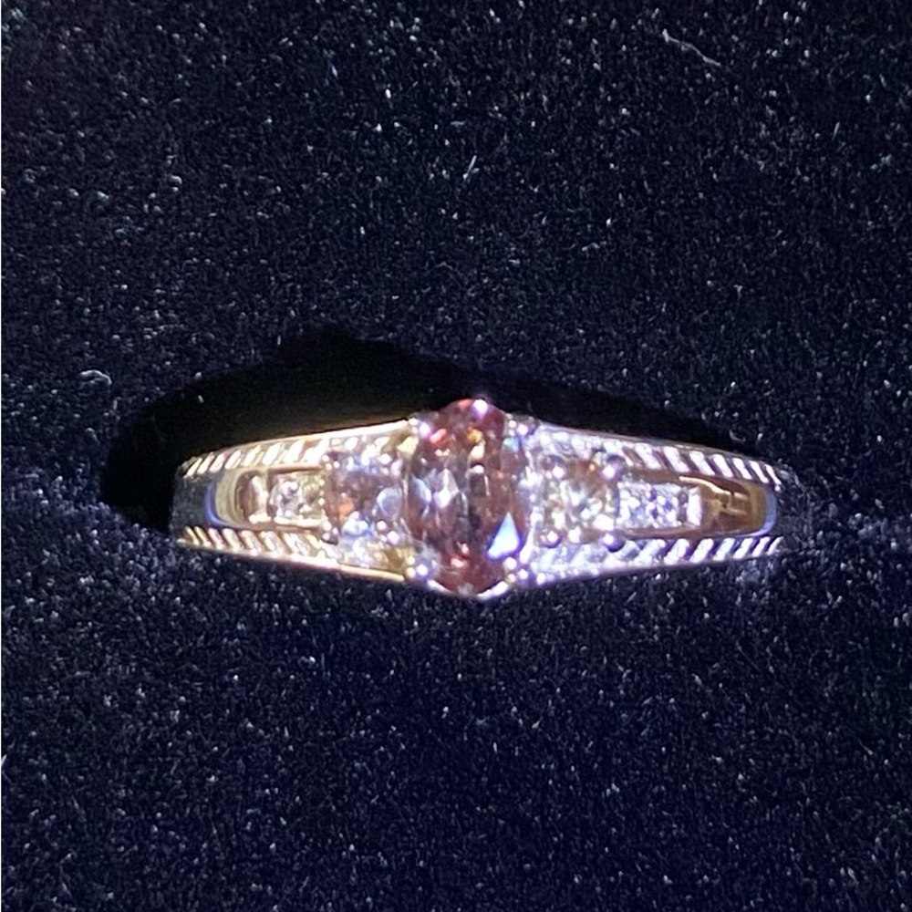 NWT Color Change Garnet & White Zircon Ring in .925 Sterling Silver - Picture 7 of 11